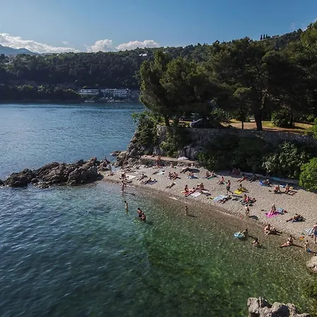 L&t Διαμέρισμα *