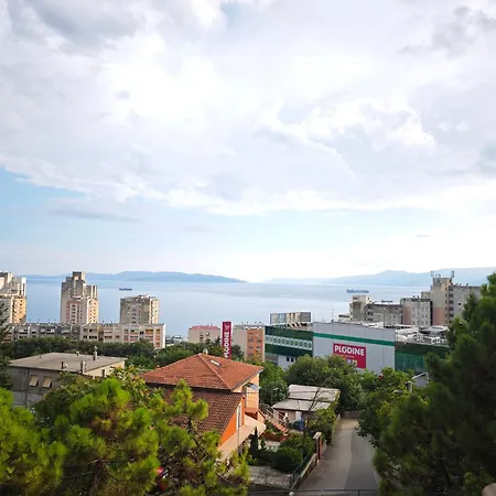 Apartment L&t Rijeka