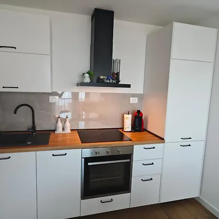 L&t * Rijeka